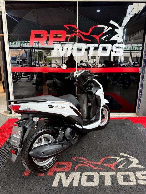 YAMAHA Fluo 125 ABS, Foto 4