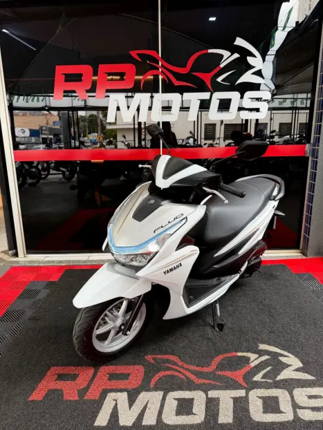 YAMAHA Fluo 125 ABS, Foto 10