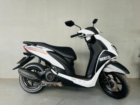 YAMAHA Fluo 125 ABS, Foto 1