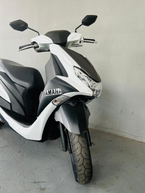 YAMAHA Fluo 125 ABS, Foto 2