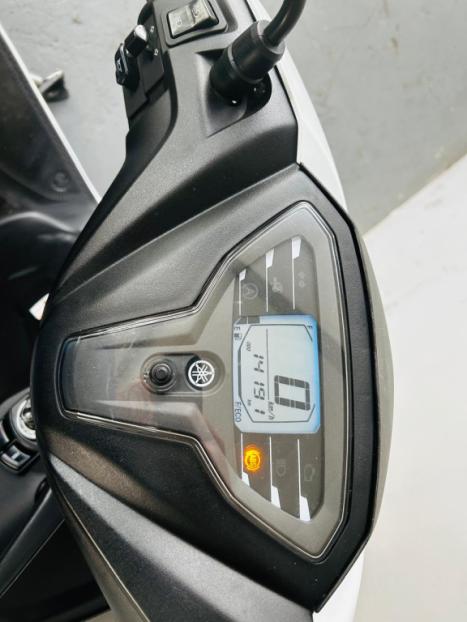 YAMAHA Fluo 125 ABS, Foto 6