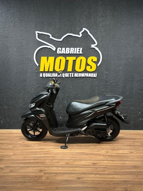 YAMAHA Fluo 125 ABS, Foto 2
