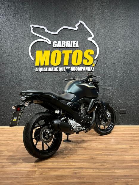YAMAHA FZ 15 Fazer ABS, Foto 6