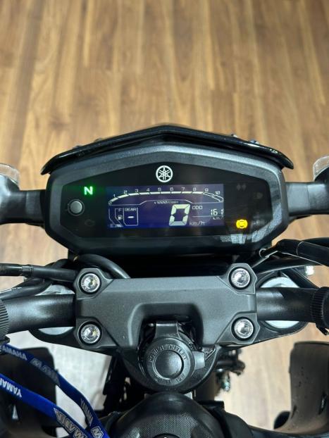 YAMAHA FZ 15 Fazer ABS, Foto 7