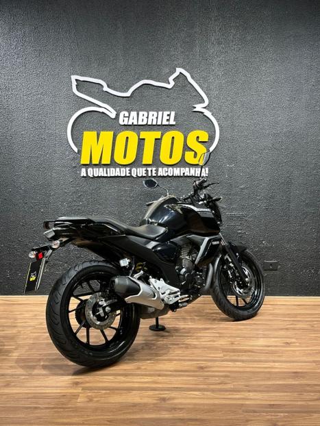 YAMAHA FZ 15 Fazer ABS, Foto 5