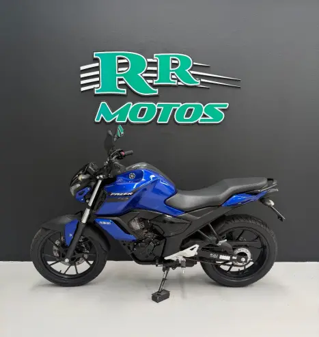 YAMAHA FZ 15 Fazer ABS, Foto 2