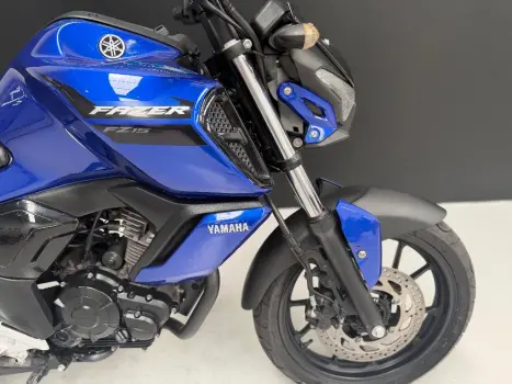 YAMAHA FZ 15 Fazer ABS, Foto 5