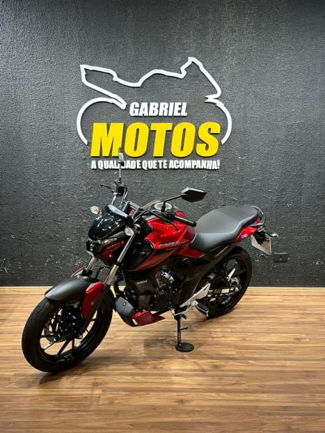 YAMAHA FZ 15 Fazer ABS, Foto 4