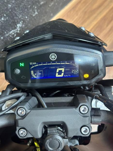 YAMAHA FZ 15 Fazer ABS, Foto 7