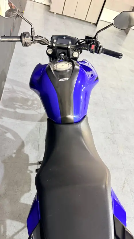 YAMAHA FZ 15 Fazer ABS, Foto 6