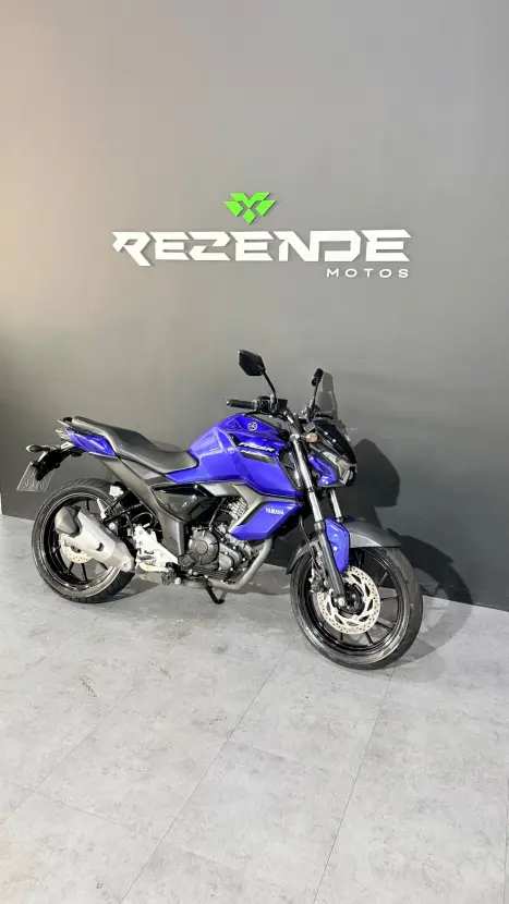 YAMAHA FZ 15 Fazer ABS, Foto 7