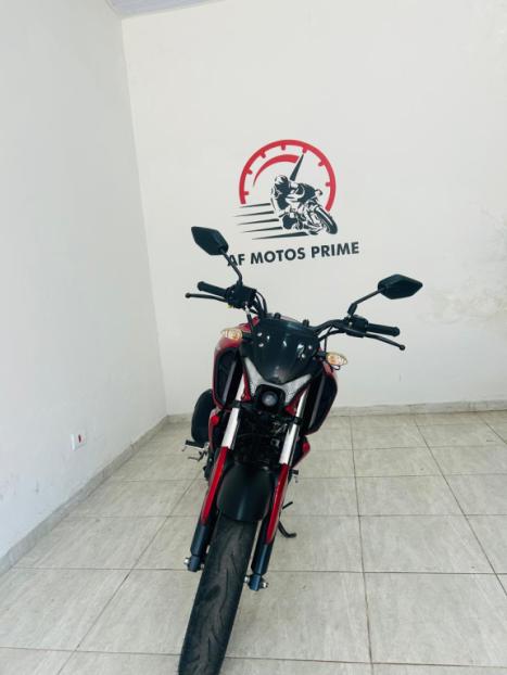 YAMAHA FZ 15 Fazer ABS, Foto 2