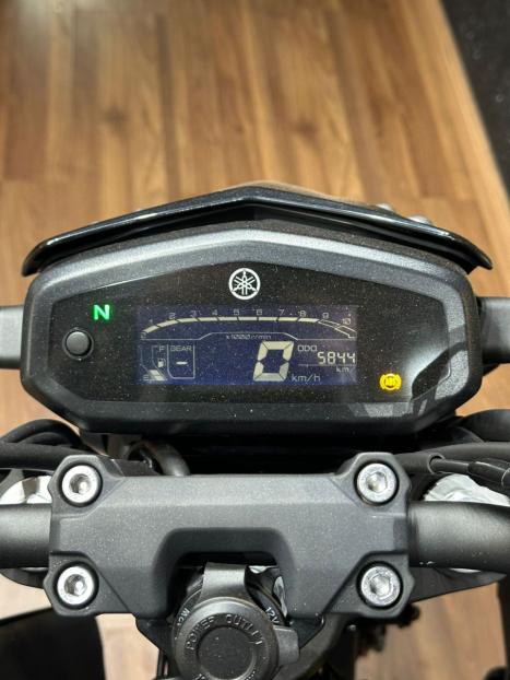 YAMAHA FZ 15 Fazer ABS, Foto 7