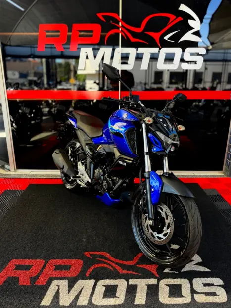 YAMAHA FZ 15 Fazer ABS, Foto 7