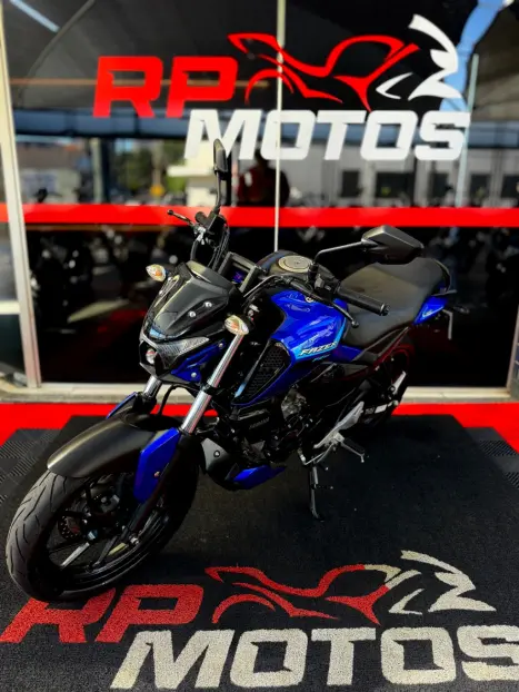 YAMAHA FZ 15 Fazer ABS, Foto 8