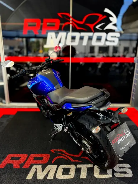 YAMAHA FZ 15 Fazer ABS, Foto 9