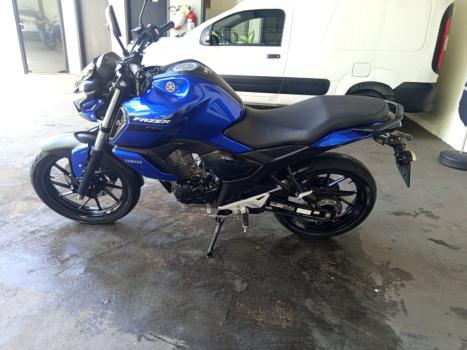 YAMAHA FZ 15 Fazer ABS, Foto 5