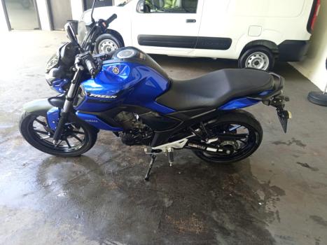 YAMAHA FZ 15 Fazer ABS, Foto 6