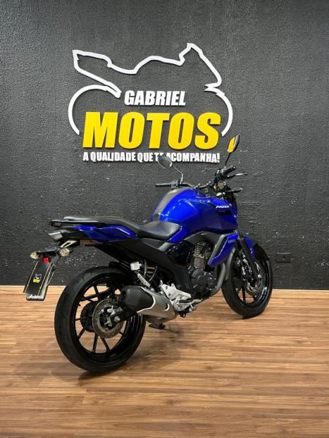 YAMAHA FZ 15 Fazer ABS, Foto 5