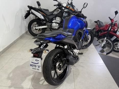 YAMAHA FZ 15 Fazer ABS, Foto 6