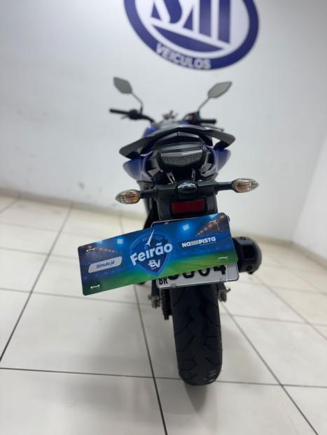 YAMAHA FZ 15 Fazer ABS, Foto 3