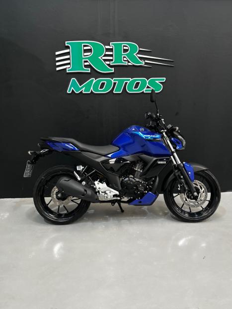 YAMAHA FZ 15 Fazer ABS, Foto 1