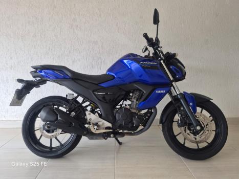 YAMAHA FZ 15 Fazer ABS, Foto 2