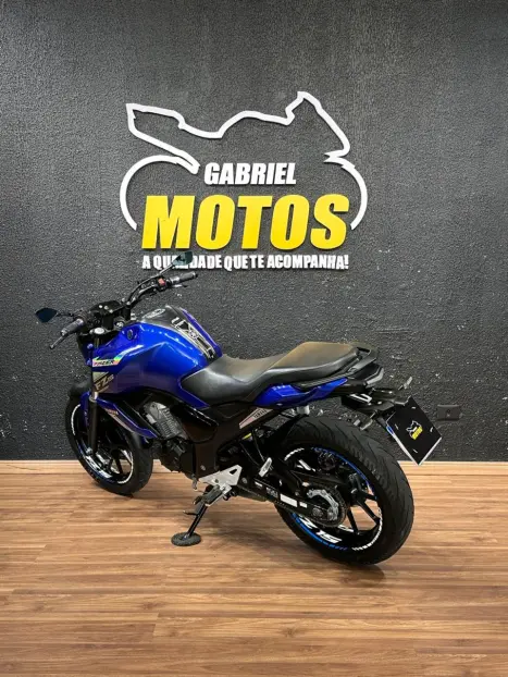 YAMAHA FZ 15 Fazer ABS, Foto 6