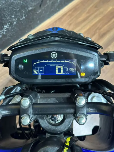 YAMAHA FZ 15 Fazer ABS, Foto 7