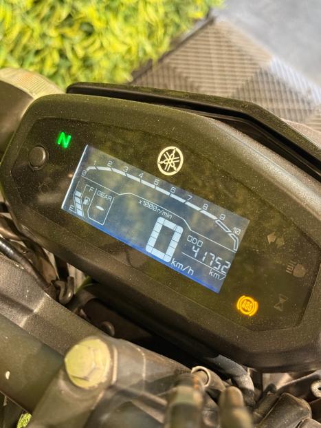YAMAHA FZ 15 Fazer ABS, Foto 9