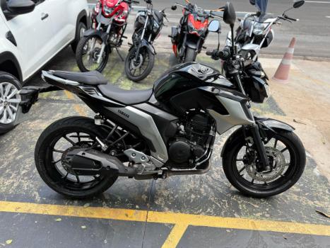 YAMAHA FZ 25 250 Fazer Flex , Foto 1