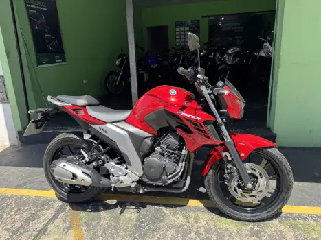 YAMAHA FZ 25 250 Fazer Flex , Foto 1