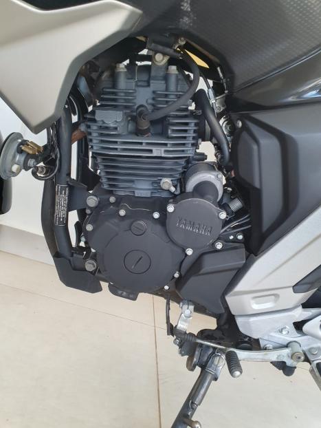 YAMAHA FZ 25 250 Fazer Flex , Foto 10