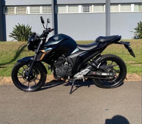YAMAHA FZ 25 250 Fazer Flex , Foto 1