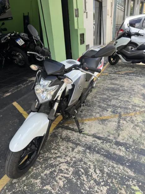YAMAHA FZ 25 250 Fazer Flex , Foto 7
