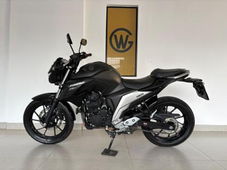 YAMAHA FZ 25 250 Fazer Flex , Foto 2