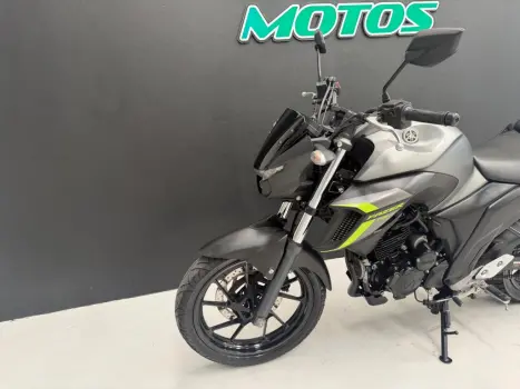 YAMAHA FZ 25 250 Fazer Flex , Foto 8