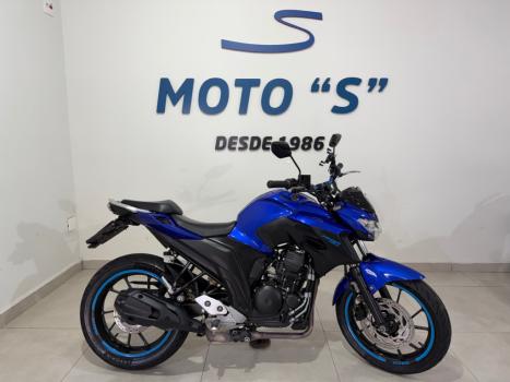 YAMAHA FZ 25 250 Fazer Flex , Foto 1