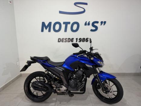 YAMAHA FZ 25 250 Fazer Flex , Foto 1