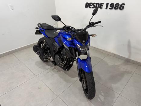 YAMAHA FZ 25 250 Fazer Flex , Foto 3