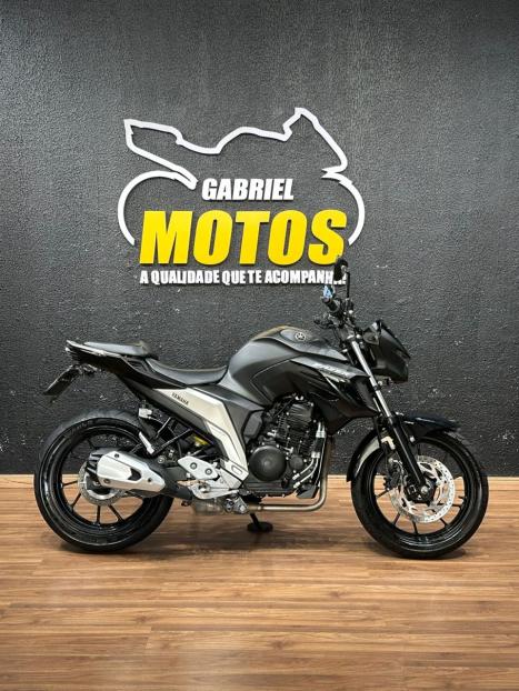 YAMAHA FZ 25 250 Fazer Flex , Foto 1