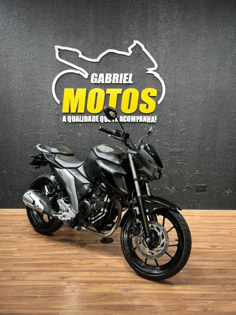 YAMAHA FZ 25 250 Fazer Flex , Foto 3