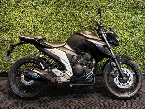 YAMAHA FZ 25 250 Fazer Flex , Foto 1