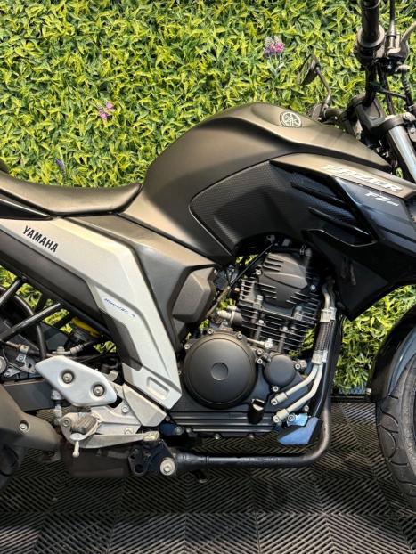 YAMAHA FZ 25 250 Fazer Flex , Foto 4