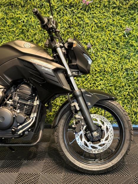 YAMAHA FZ 25 250 Fazer Flex , Foto 5