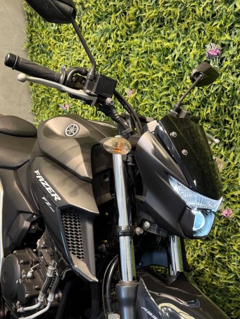 YAMAHA FZ 25 250 Fazer Flex , Foto 8