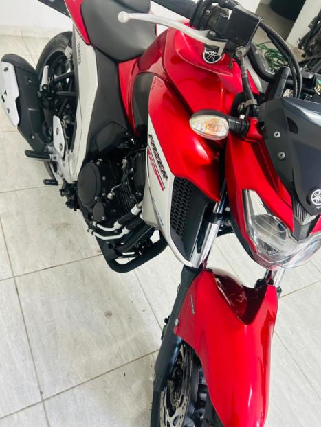 YAMAHA FZ 25 250 Fazer Flex , Foto 4