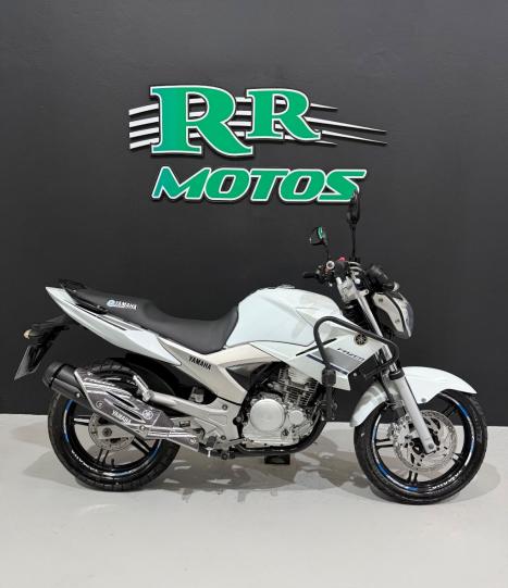 YAMAHA FZ 25 250 Fazer Flex , Foto 1