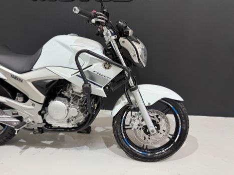 YAMAHA FZ 25 250 Fazer Flex , Foto 5