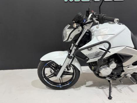 YAMAHA FZ 25 250 Fazer Flex , Foto 6